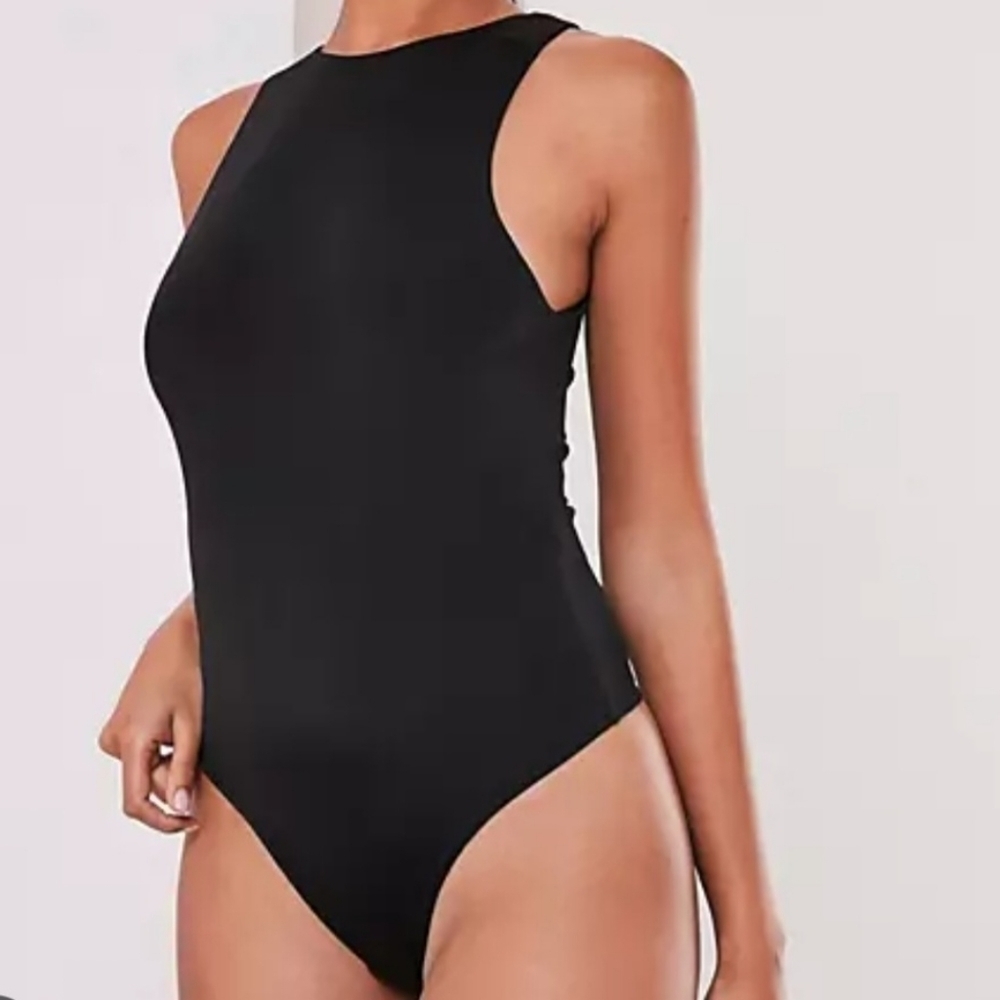 MISSGUIDED 10 Basics Seamless Racer Neck Thong Black Bodysuit Essential
